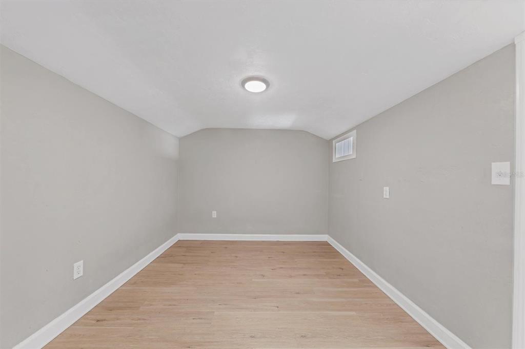 2551 Wilkinson Road Sarasota, FL 34231 - Photo 37 of 56