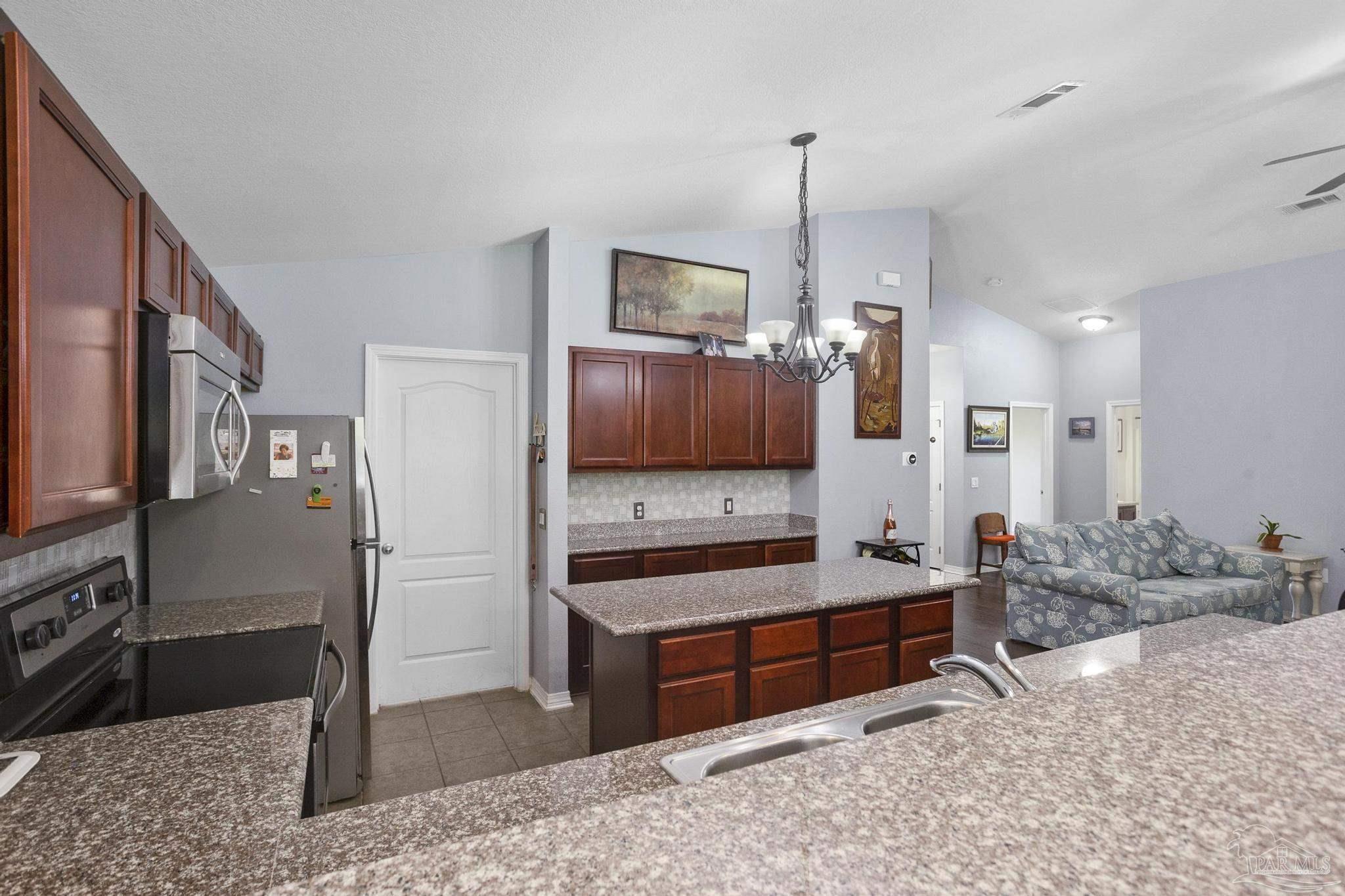2338 Duncan Ridge Drive Navarre, FL 32566 - Photo 13 of 35
