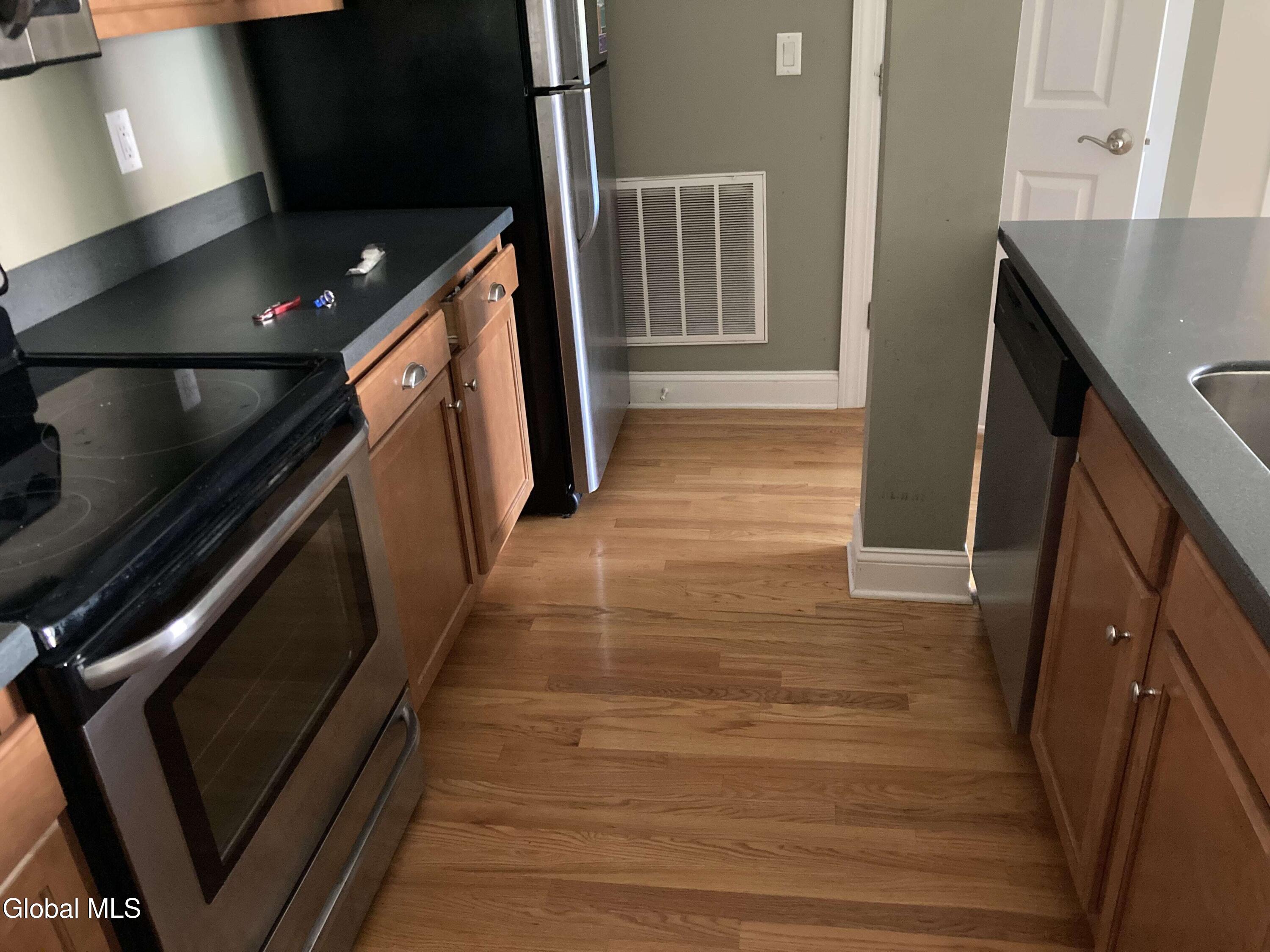 4 Sheridan Avenue, Unit 5B Albany, NY 12210 - Photo 6 of 11 IMG_5054