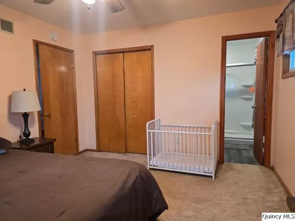 $135,000 | 710 Country Lane, Carthage, IL 62321