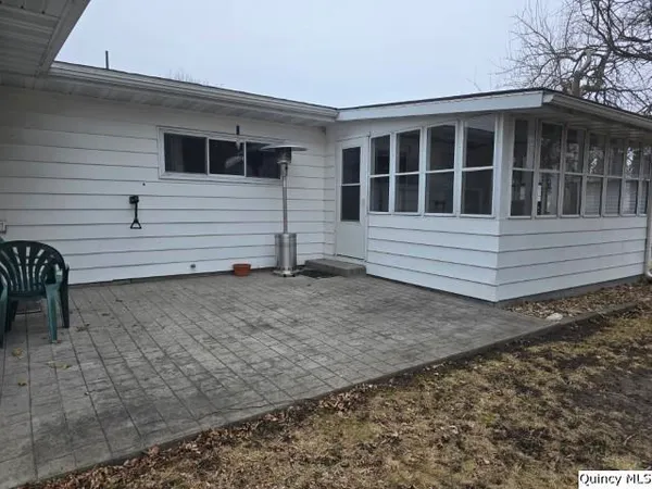 $135,000 | 710 Country Lane, Carthage, IL 62321