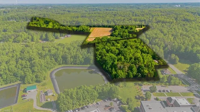 $4,250,000 | 8305 Meadows Road, Oak Ridge, NC 27310