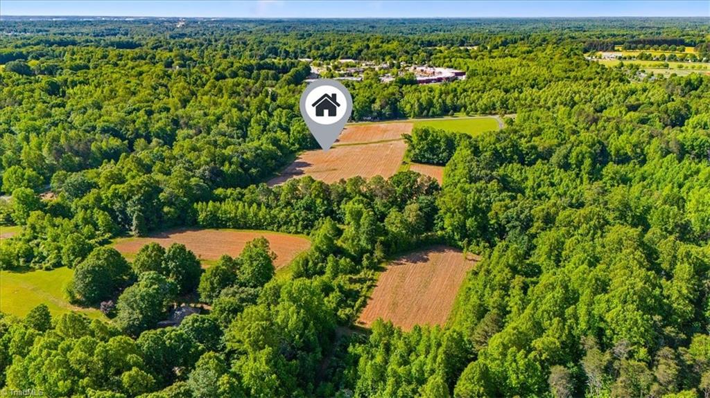 8305 Meadows Road Oak Ridge, NC 27310 - Photo 4 of 10