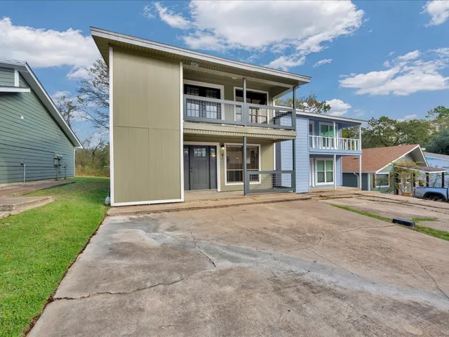 $238,900 | 41 Harbour Row Drive, Coldspring, TX 77331