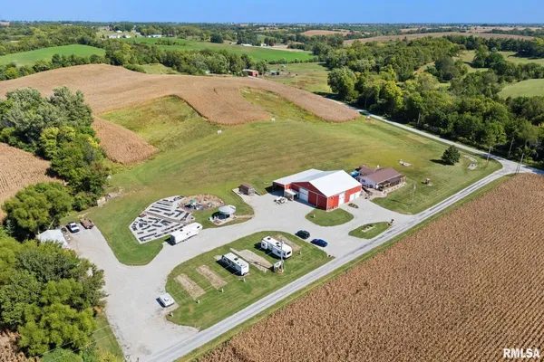 $399,999 | 1422 McCloud Road, Aledo, IL 61231