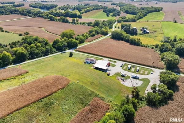 $399,999 | 1422 McCloud Road, Aledo, IL 61231
