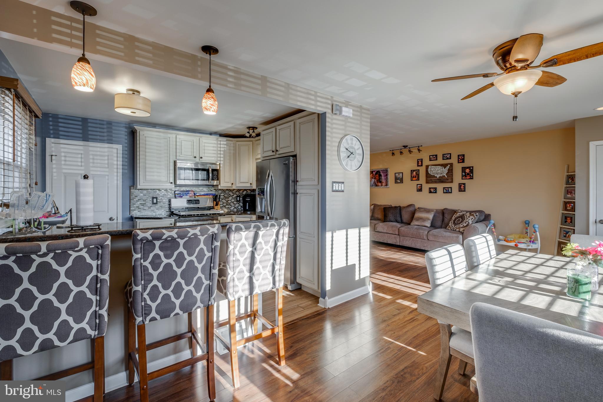 1037 Surrey Road Philadelphia, PA 19115 - Photo 10 of 37
