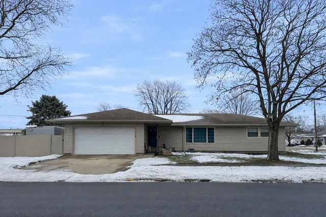 $294,900 | 602 North Maple Street, Herscher, IL 60941
