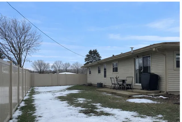 $294,900 | 602 North Maple Street, Herscher, IL 60941
