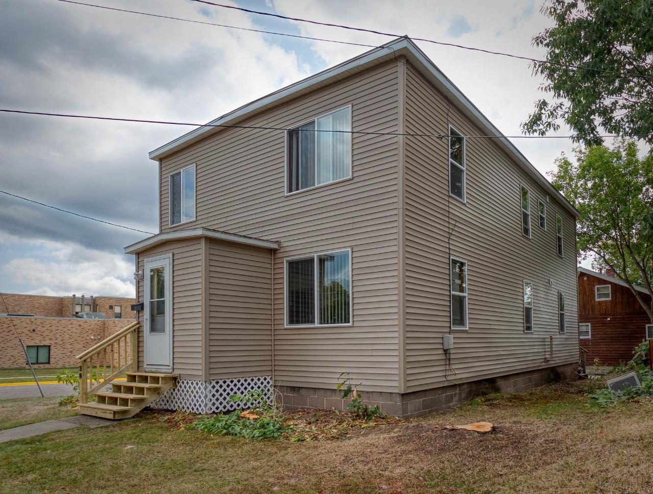 30 East Harvey Street Rhinelander, WI 54501 - Photo 3 of 32 Gallery Image 3