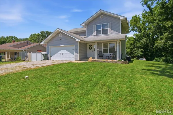 $315,000 | 619 St Louis Street, Columbia, IL 62236