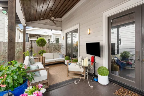 $1,150,000 | 926 Nicholson Street, Houston, TX 77008