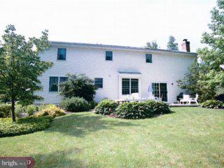 125 Sage Drive Sinking Spring, PA 19608 - Photo 2 of 6 Gallery Image 2