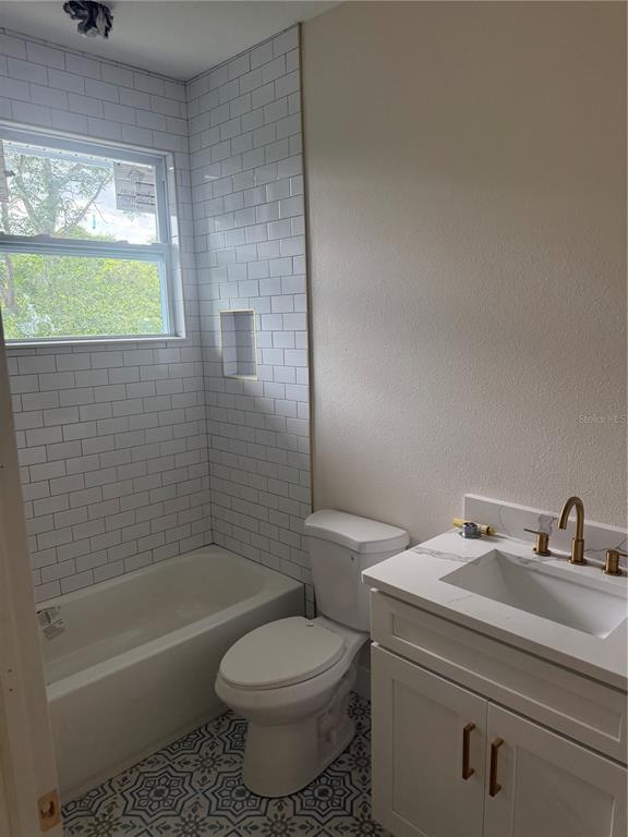 7315 Mt Vernon Road Tampa, FL 33625 - Photo 7 of 8