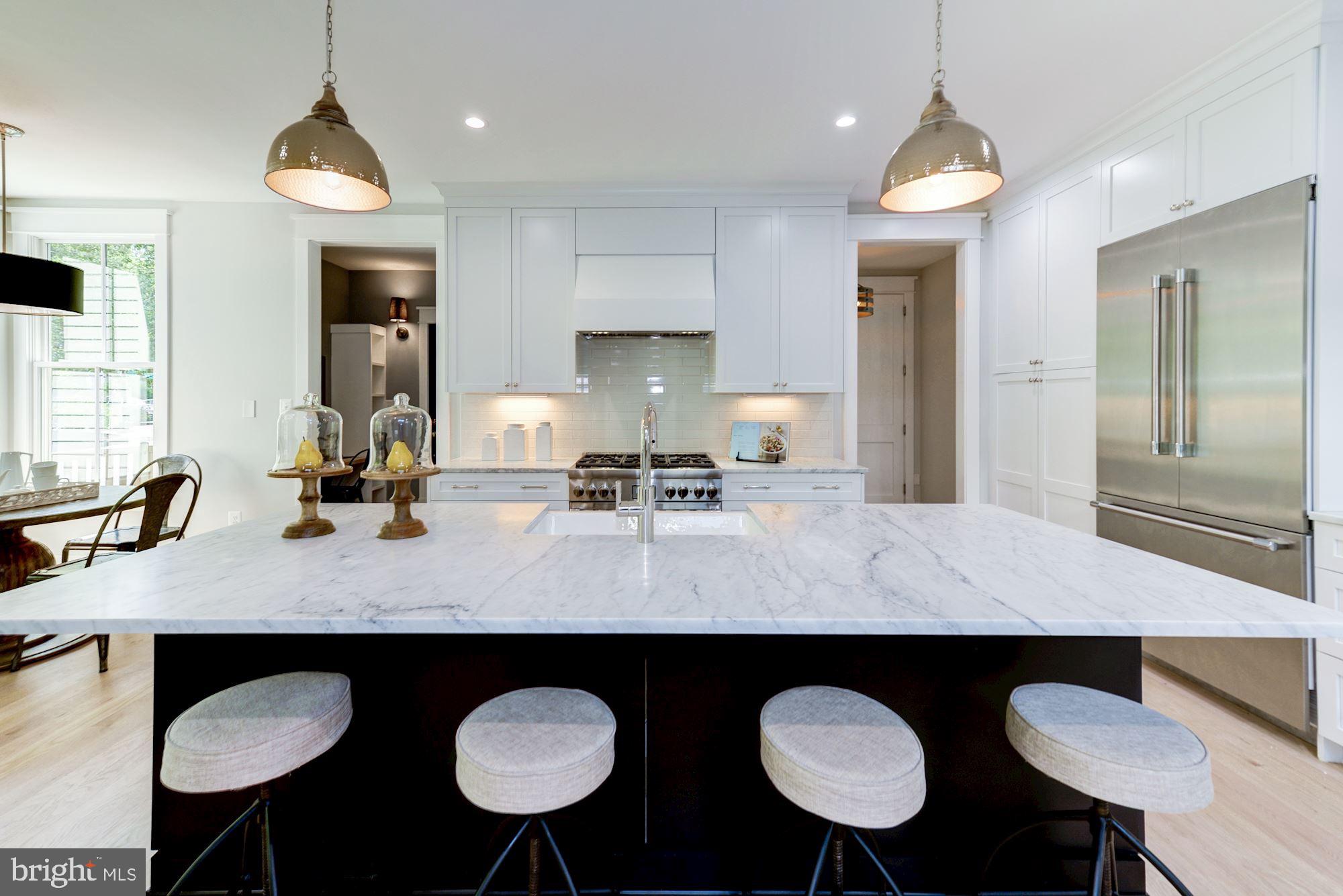 1301 Russell Road Alexandria, VA 22301 - Photo 7 of 63