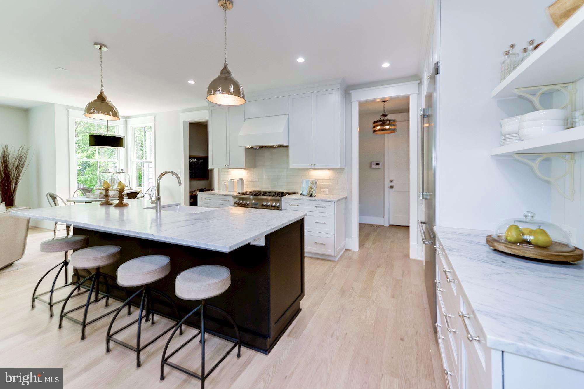 1301 Russell Road Alexandria, VA 22301 - Photo 8 of 63