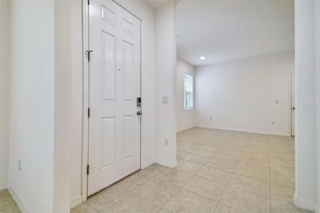 $2,425 | 5742 Spotted Harrier Way, Lithia, FL 33547