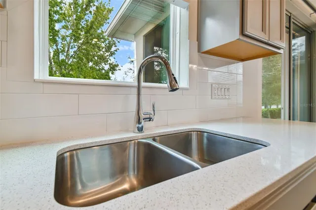 $2,425 | 5742 Spotted Harrier Way, Lithia, FL 33547