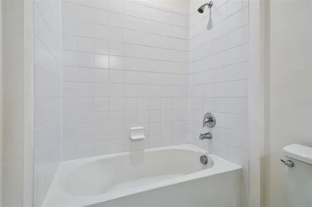 $2,425 | 5742 Spotted Harrier Way, Lithia, FL 33547