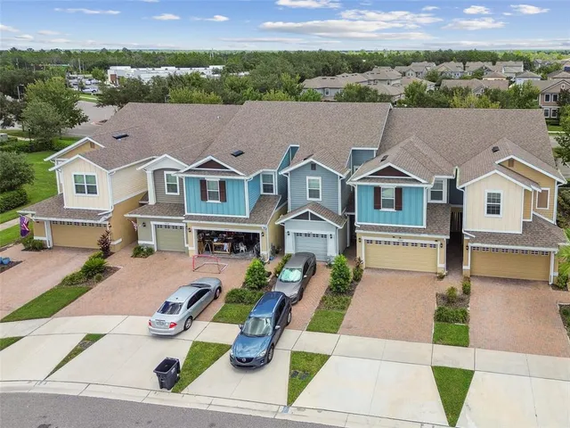 $2,425 | 5742 Spotted Harrier Way, Lithia, FL 33547