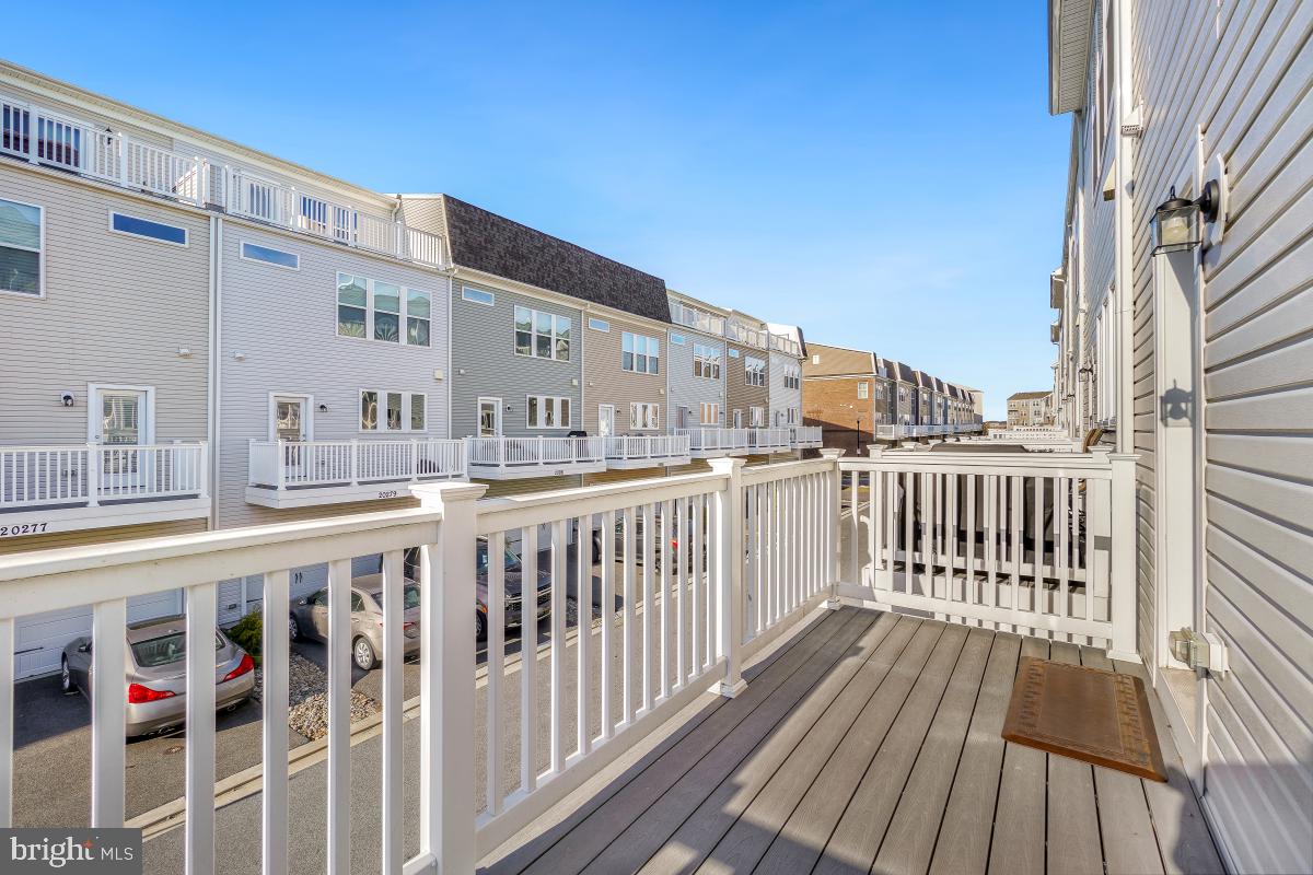 3230 Provider Way Germantown, MD 20874 - Photo 23 of 57 Deck