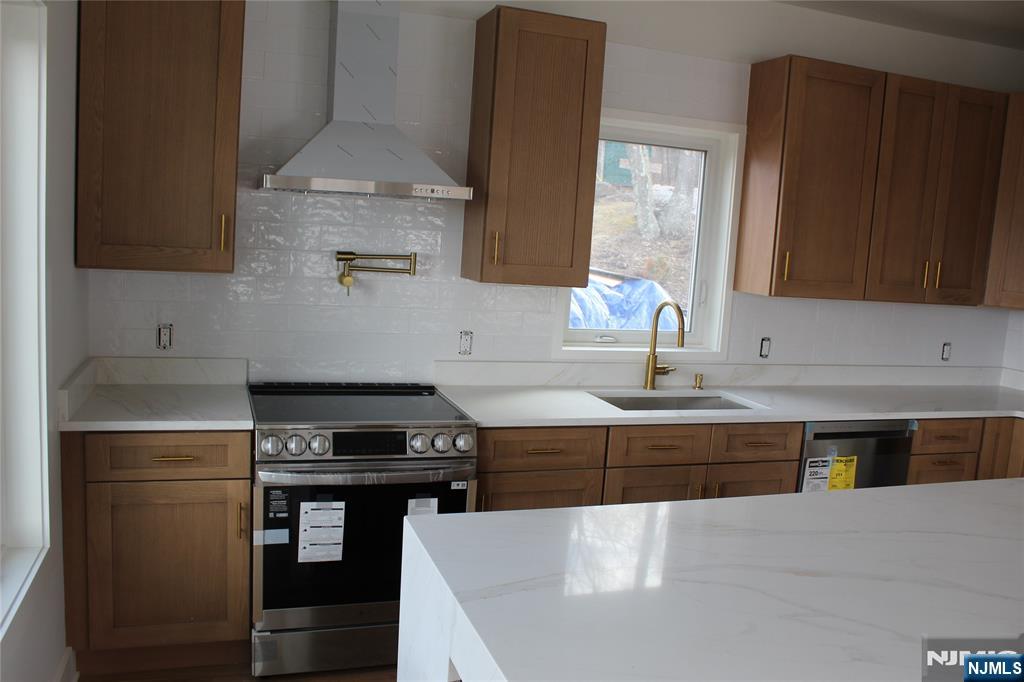 10 Alpine Trail Vernon, NJ 07462 - Photo 20 of 29
