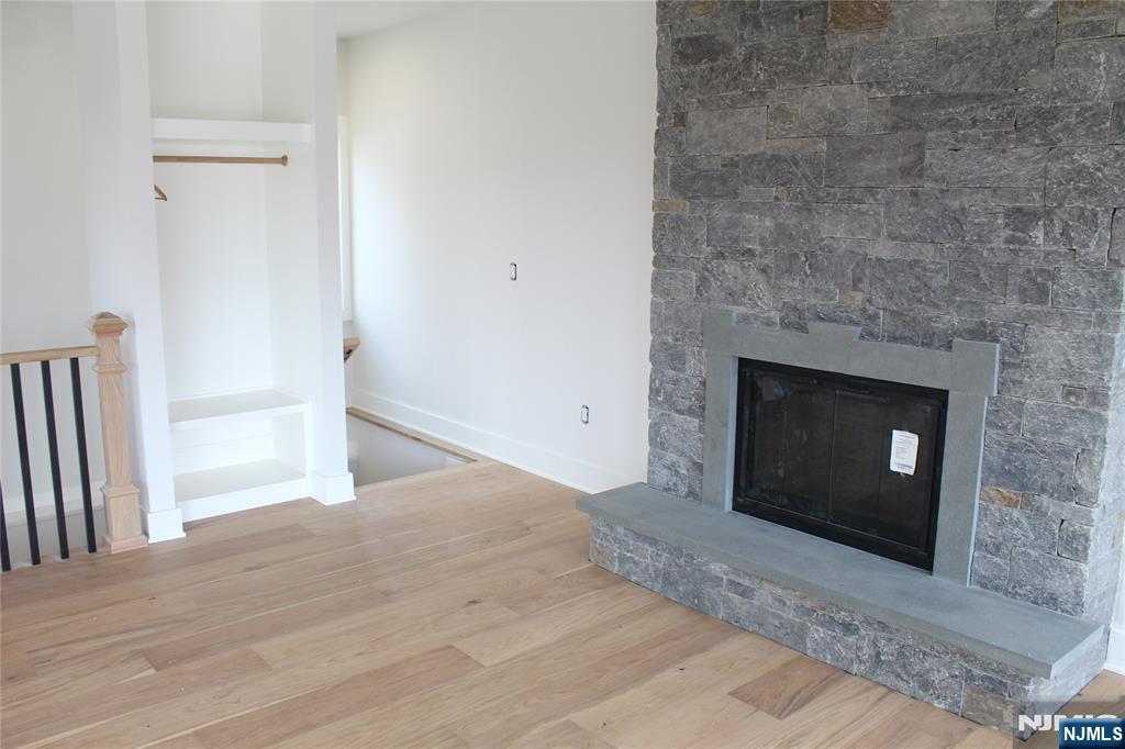 10 Alpine Trail Vernon, NJ 07462 - Photo 2 of 29