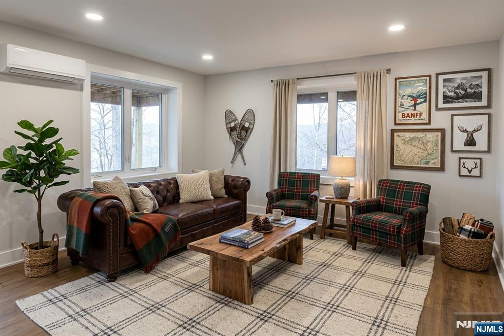 10 Alpine Trail Vernon, NJ 07462 - Photo 3 of 29