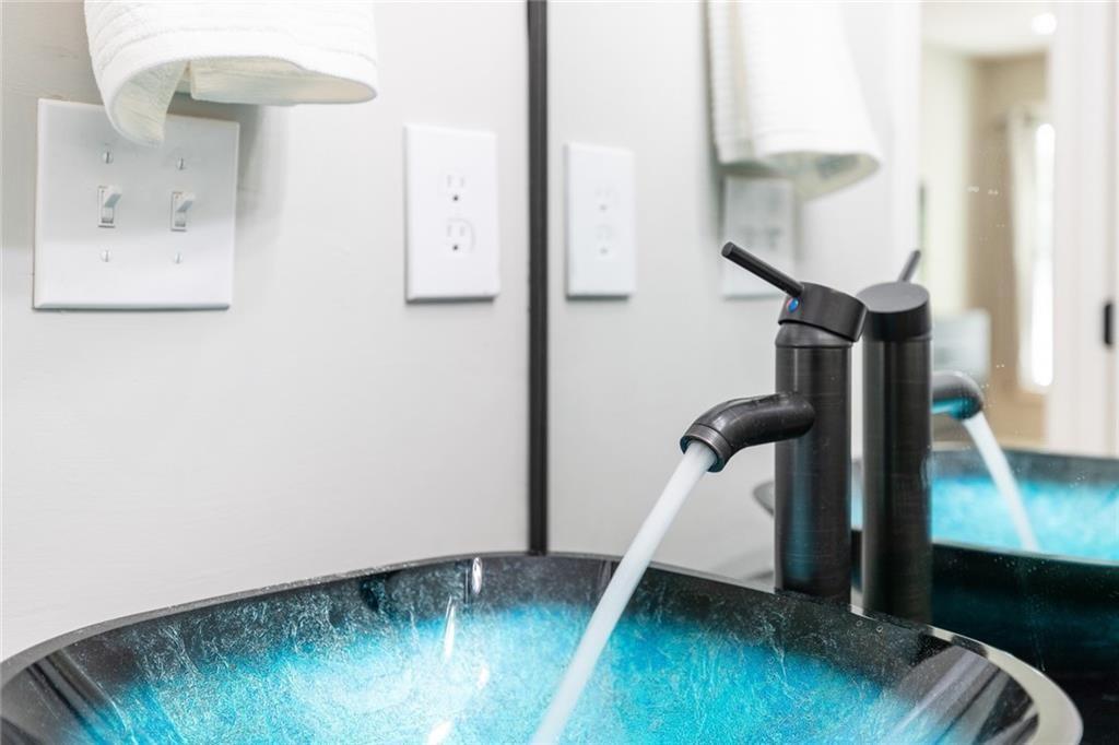 955 Coleman Street Southwest Atlanta, GA 30310 - Photo 41 of 56 a view of a hardwood floor and an entryway
