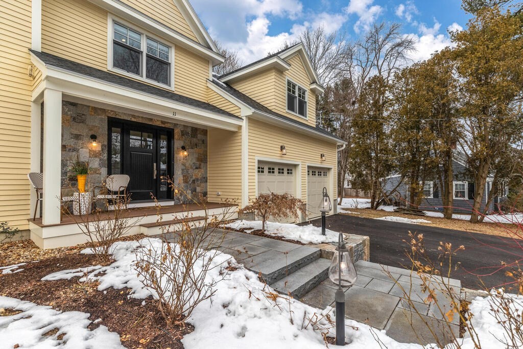 11 Carley Road Lexington, MA 02421 - Photo 3 of 40