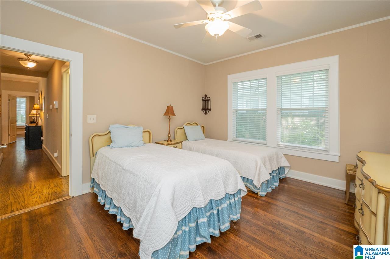 1404 Sutherland Place Birmingham, AL 35209 - Photo 32 of 45