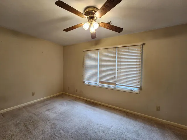 $259,000 | 3363 Londonderry Lane, Roanoke, VA 24018