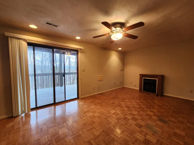 $259,000 | 3363 Londonderry Lane, Roanoke, VA 24018