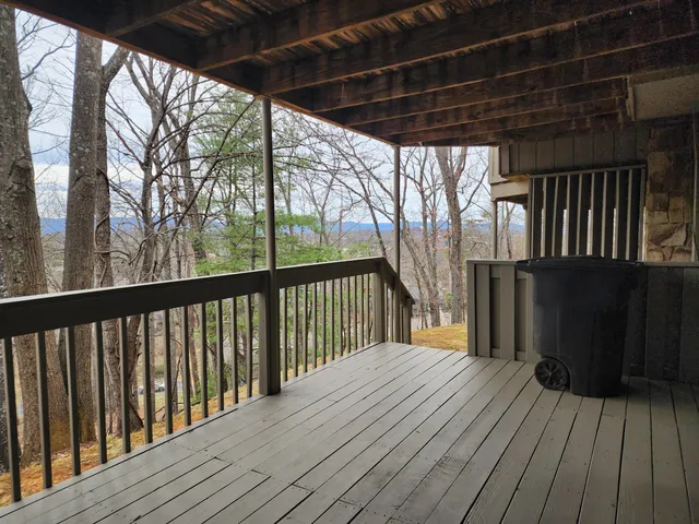 $259,000 | 3363 Londonderry Lane, Roanoke, VA 24018