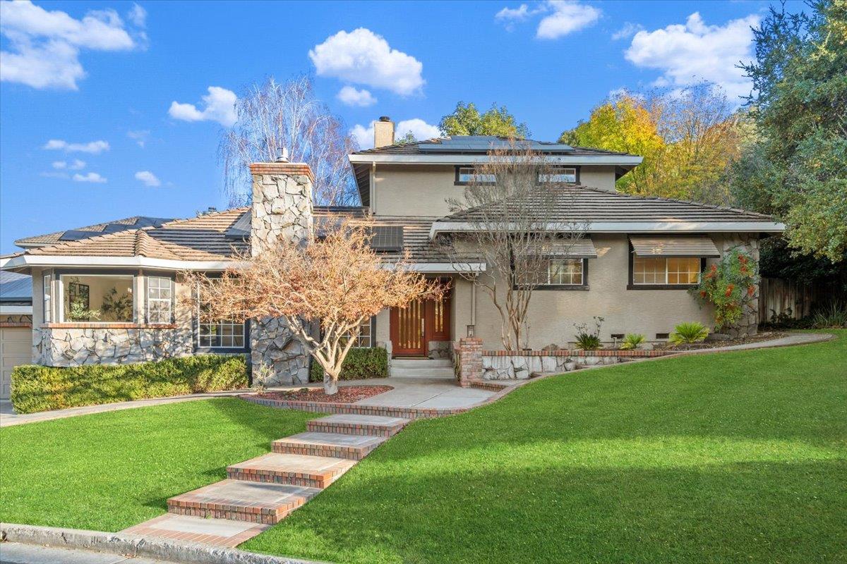 1730 Rancho Hills Court Gilroy, CA 95020 - Photo 2 of 37 Gallery Image 2