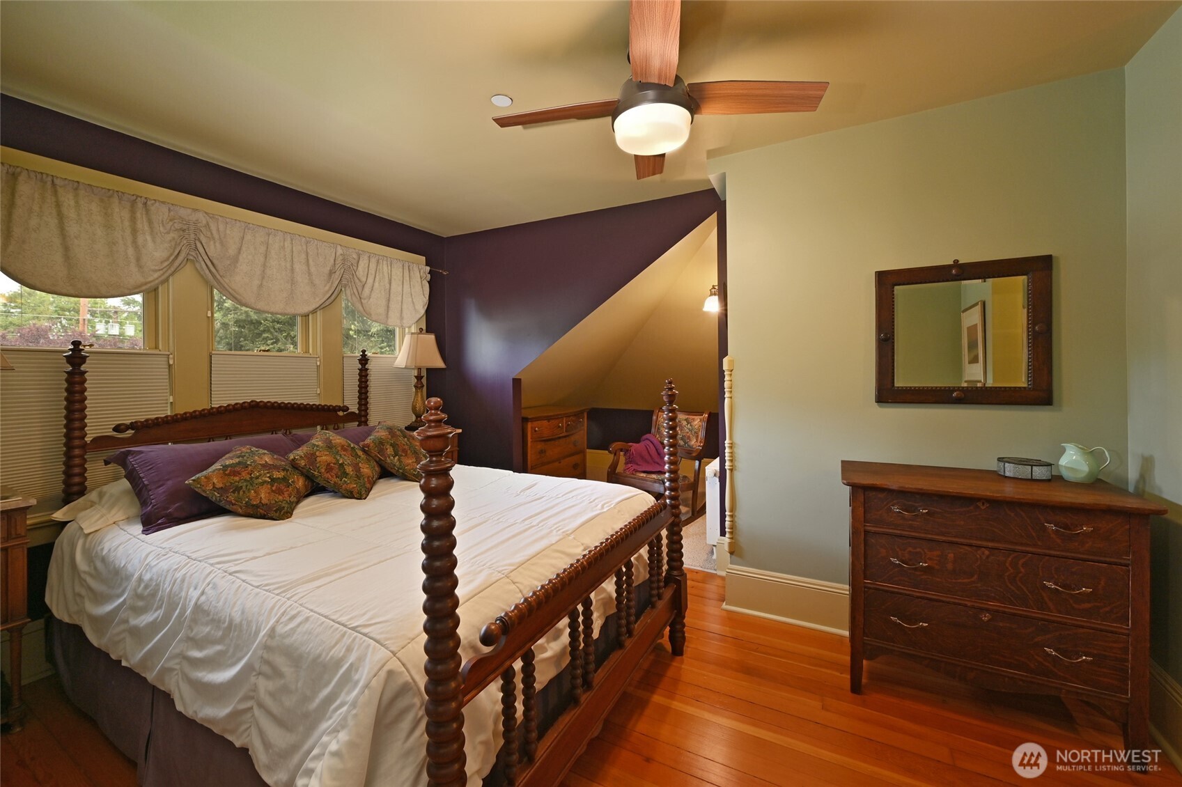 10425 East Riverside Drive Bothell, WA 98011 - Photo 31 of 40