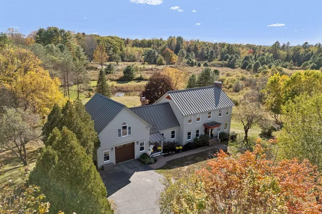 $810,000 | 1 Fawn Meadow Lane, Freeport, ME 04032