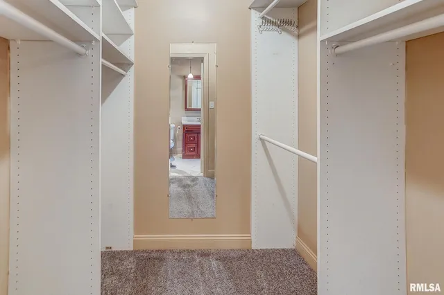 $365,000 | 333 North Lakeview Drive, Salem, IL 62881