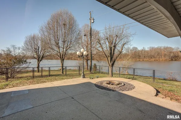 a view of a livingroom with a fireplace