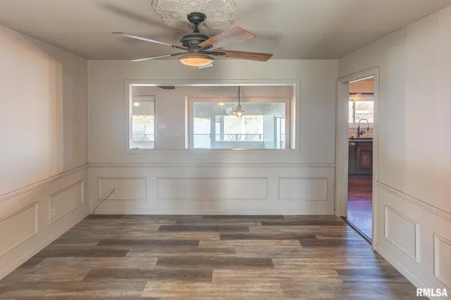 $365,000 | 333 North Lakeview Drive, Salem, IL 62881