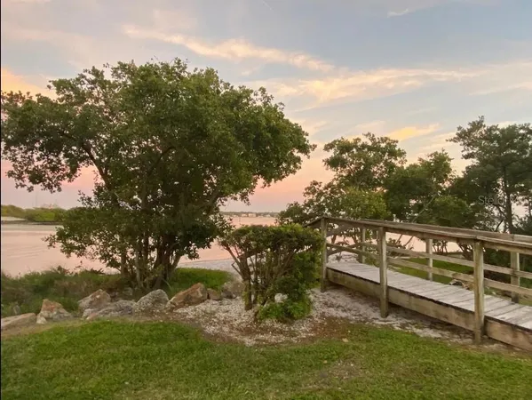 $3,500 | 120 Causeway Boulevard, Belleair Beach, FL 33786