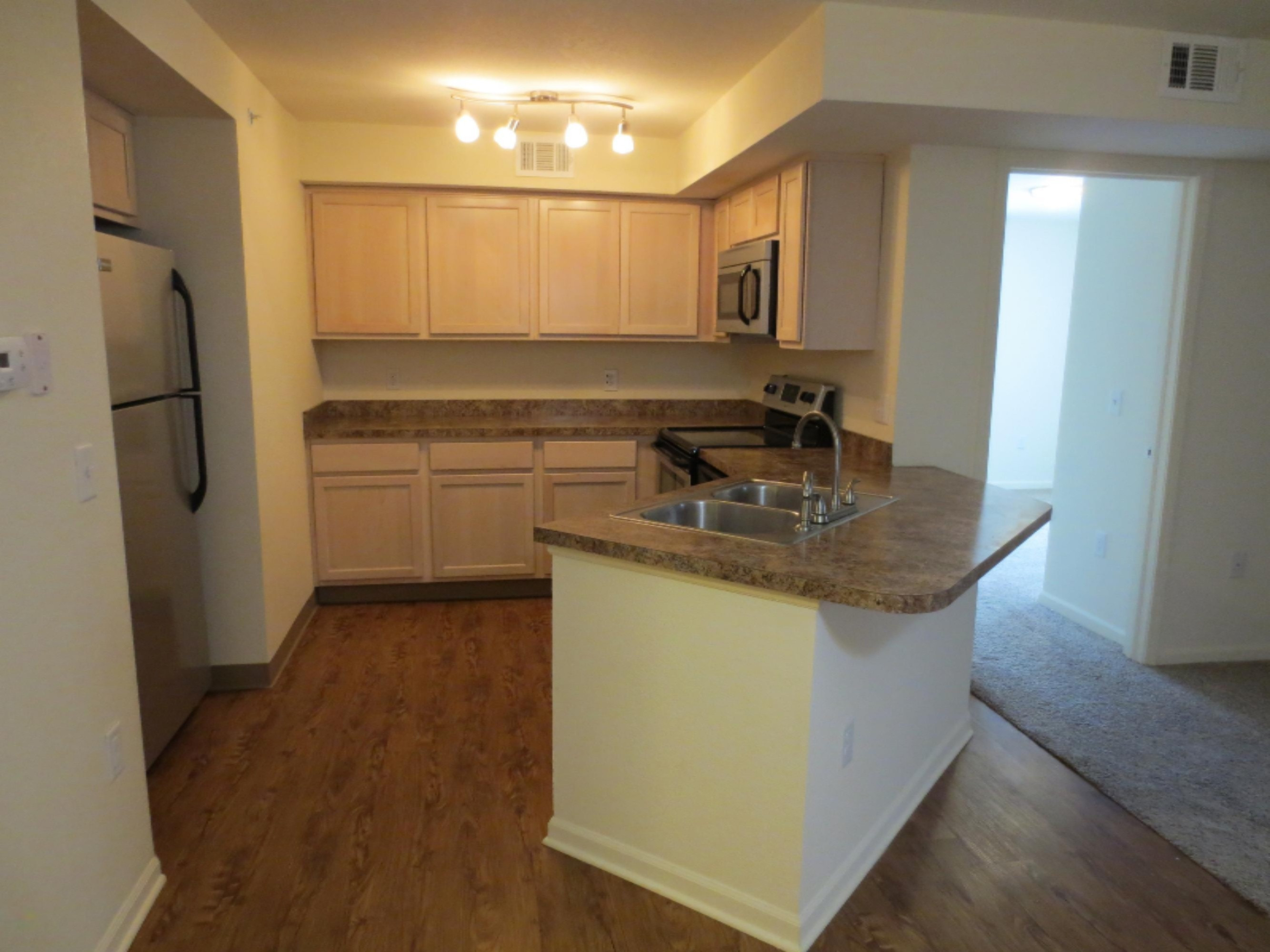 18400 North Ridge Court, Unit 22 Spring Lake, MI 49456 - Photo 11 of 20 North Ridge 2bed 2 bath 009