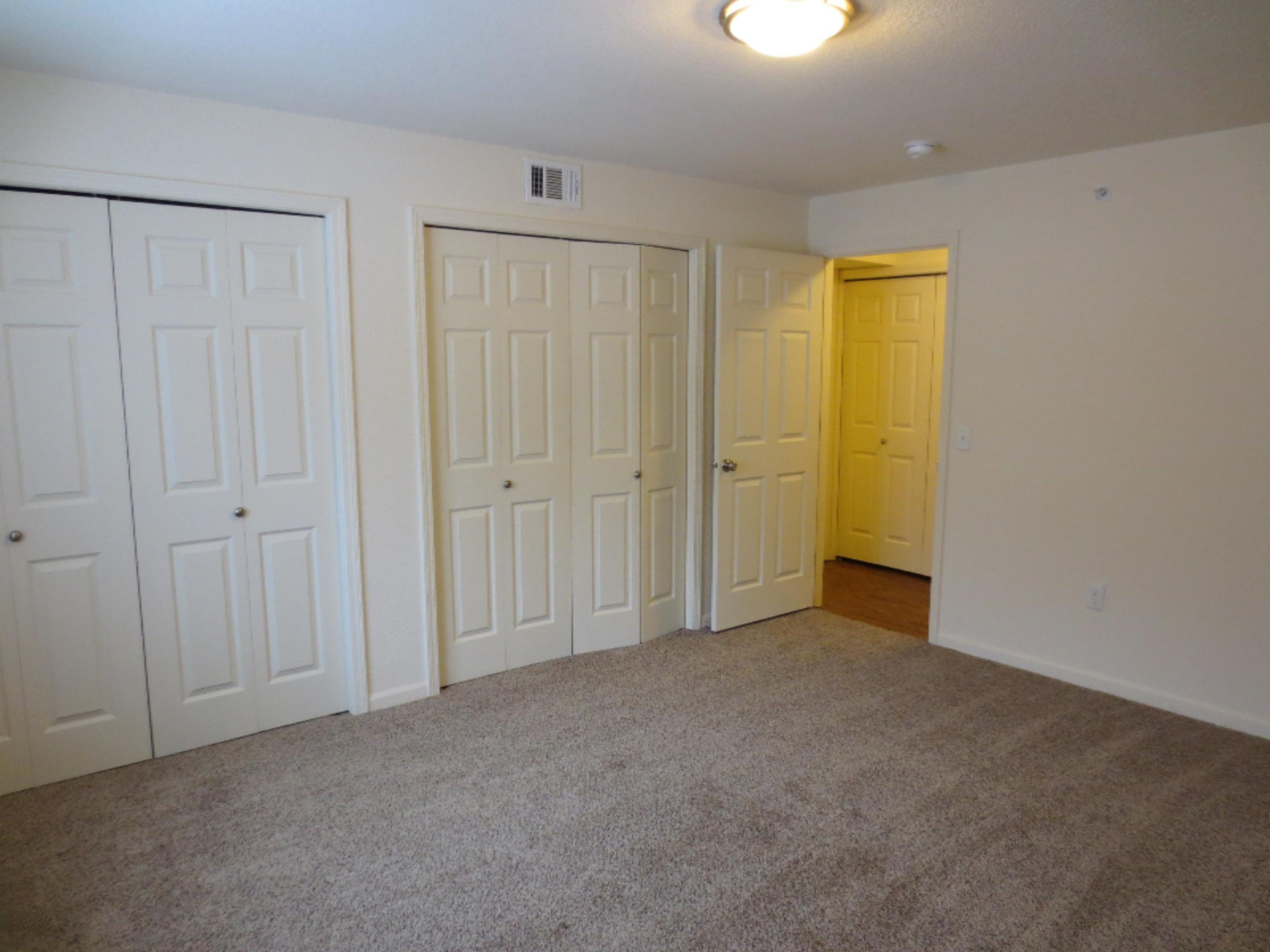 18400 North Ridge Court, Unit 22 Spring Lake, MI 49456 - Photo 16 of 20 North Ridge 2bed 2 bath 015
