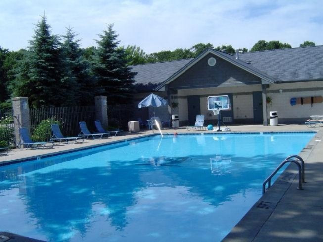 18400 North Ridge Court, Unit 22 Spring Lake, MI 49456 - Photo 18 of 20 Pool & Dressing Room