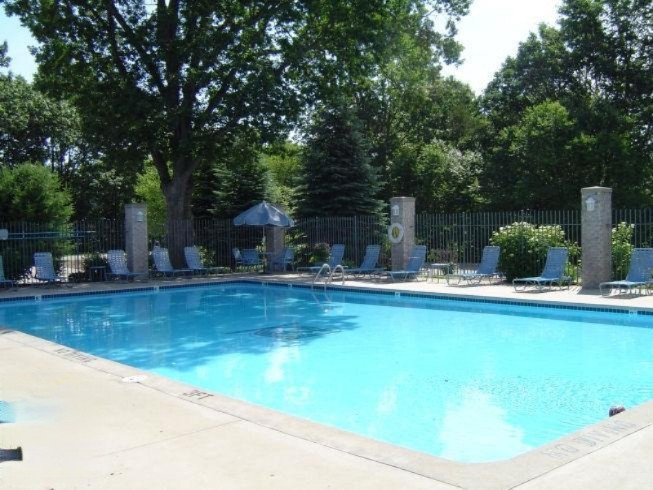 18400 North Ridge Court, Unit 22 Spring Lake, MI 49456 - Photo 19 of 20 Pool