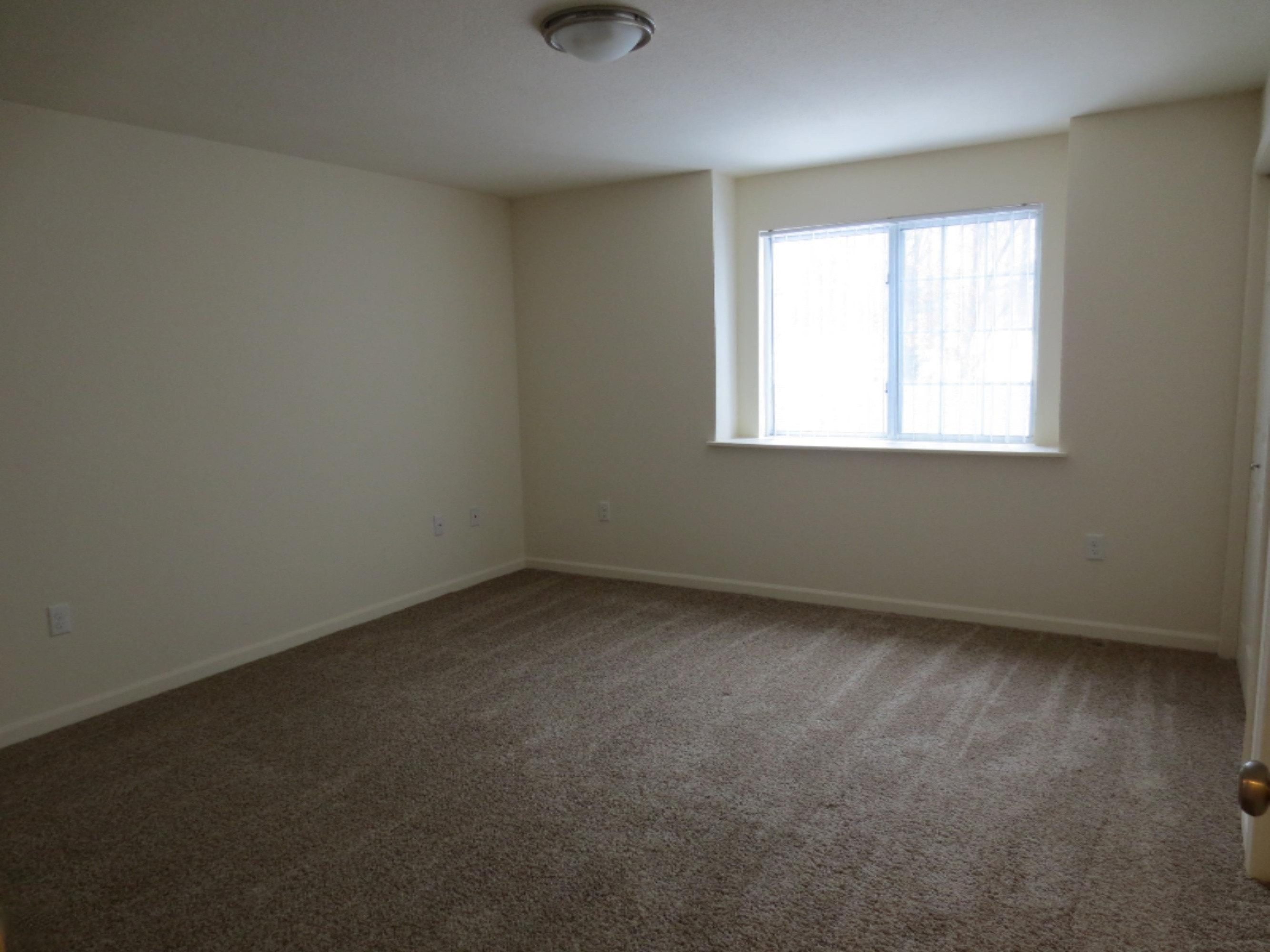 18400 North Ridge Court, Unit 22 Spring Lake, MI 49456 - Photo 5 of 20 North Ridge 2bed 2 bath 001