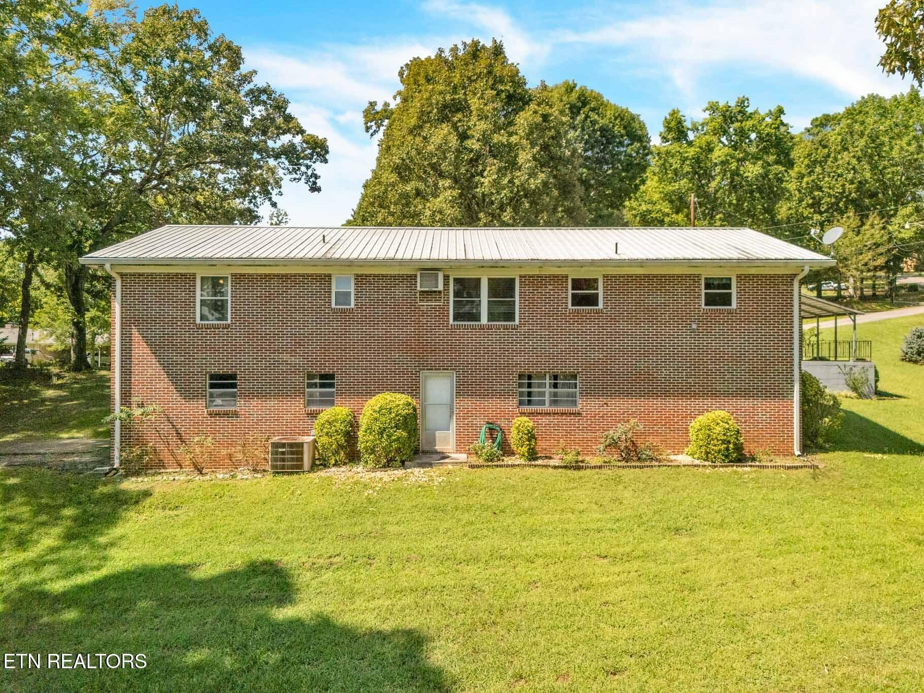 228 Crestwood Circle Decatur, TN 37322 - Photo 48 of 54 Gallery Image 48