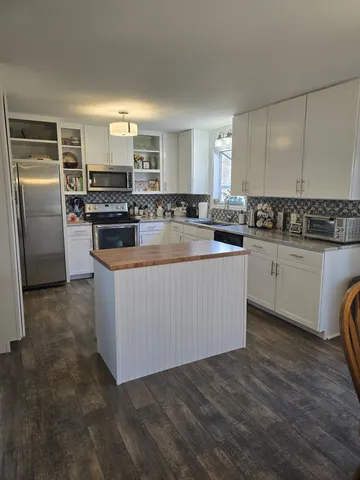 $525,000 | 491 Hillview Drive, Lawrenceburg, TN 38464