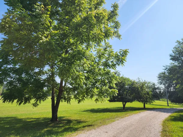 $490,000 | 491 Hillview Drive, Lawrenceburg, TN 38464