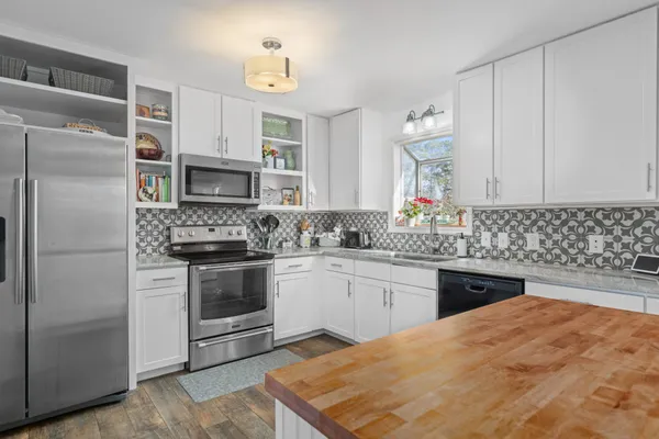 $490,000 | 491 Hillview Drive, Lawrenceburg, TN 38464